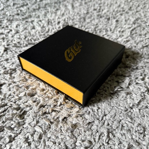 GLD - Leather Coin/Jewelry Pouches & Empty Box - Picture 3 of 7